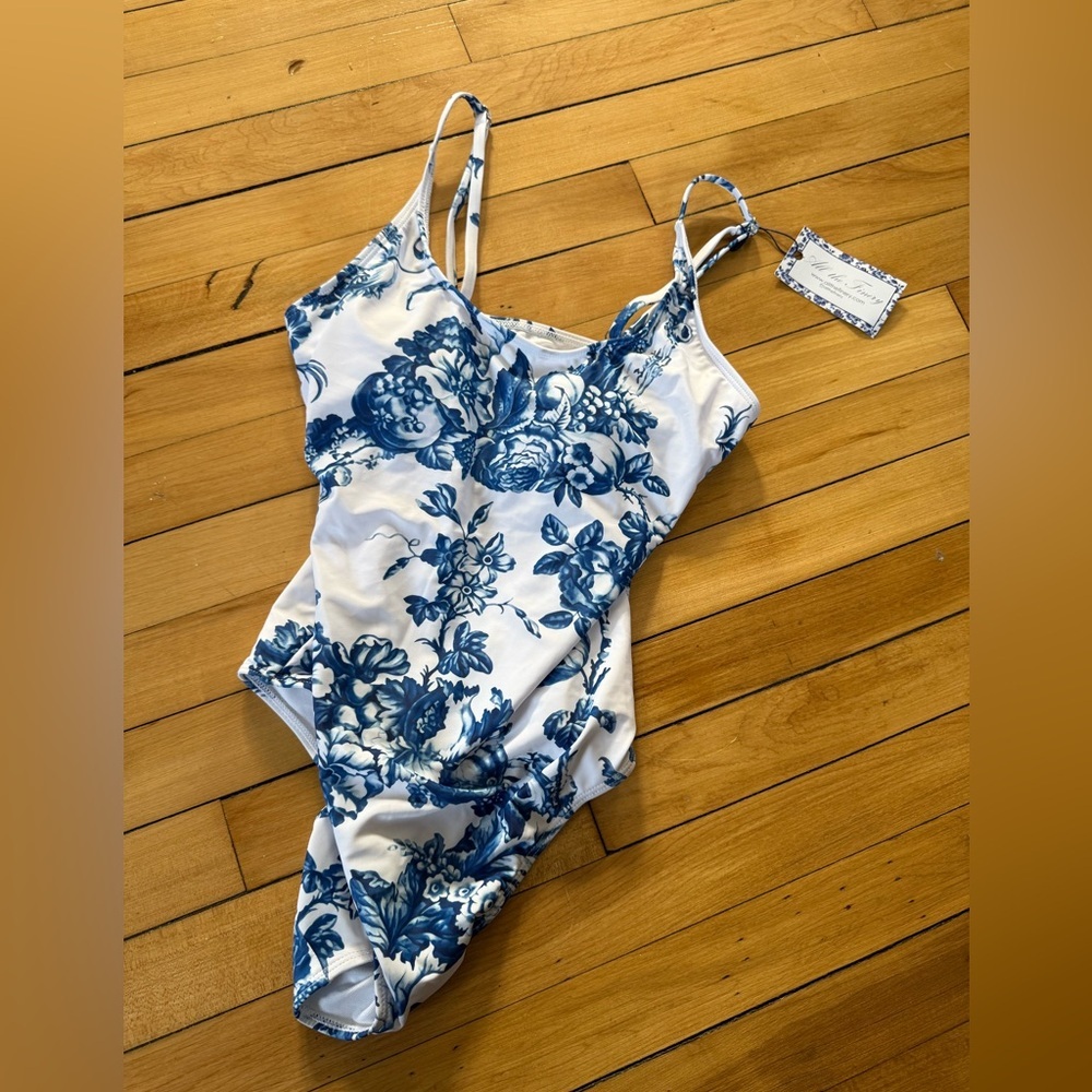 NWT All the Finery long Beach Island‎ blue floral one piece swimsuit